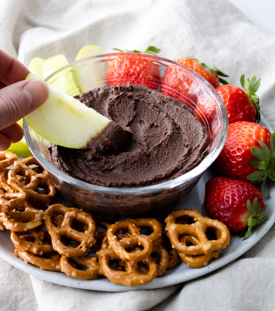 apple dipped in 'chocolate hummus' recipe